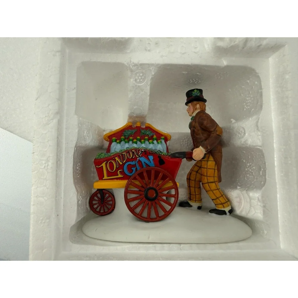 Department 56 Dickens Village London's Finest Gin Delivery #56.58459‎ Retired